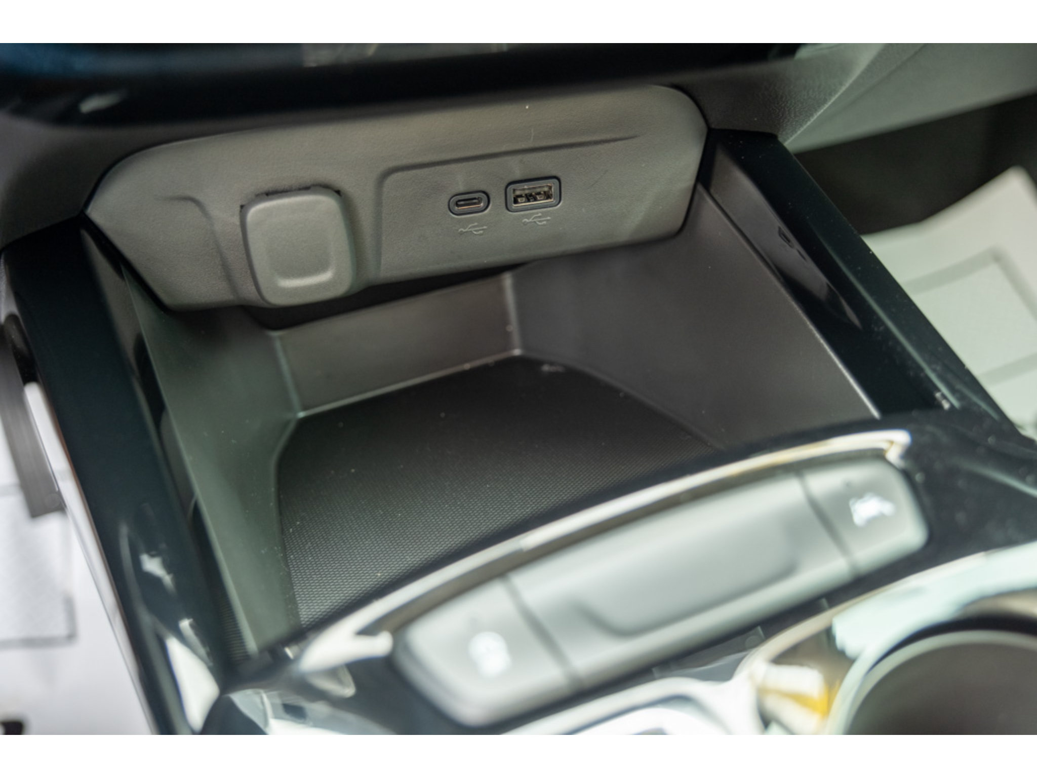 Used 2026 Chevrolet Trax LT FWD image 25