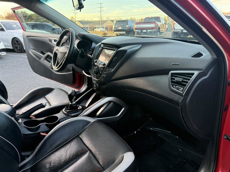 Used 2013 Hyundai Veloster Turbo FWD image 14