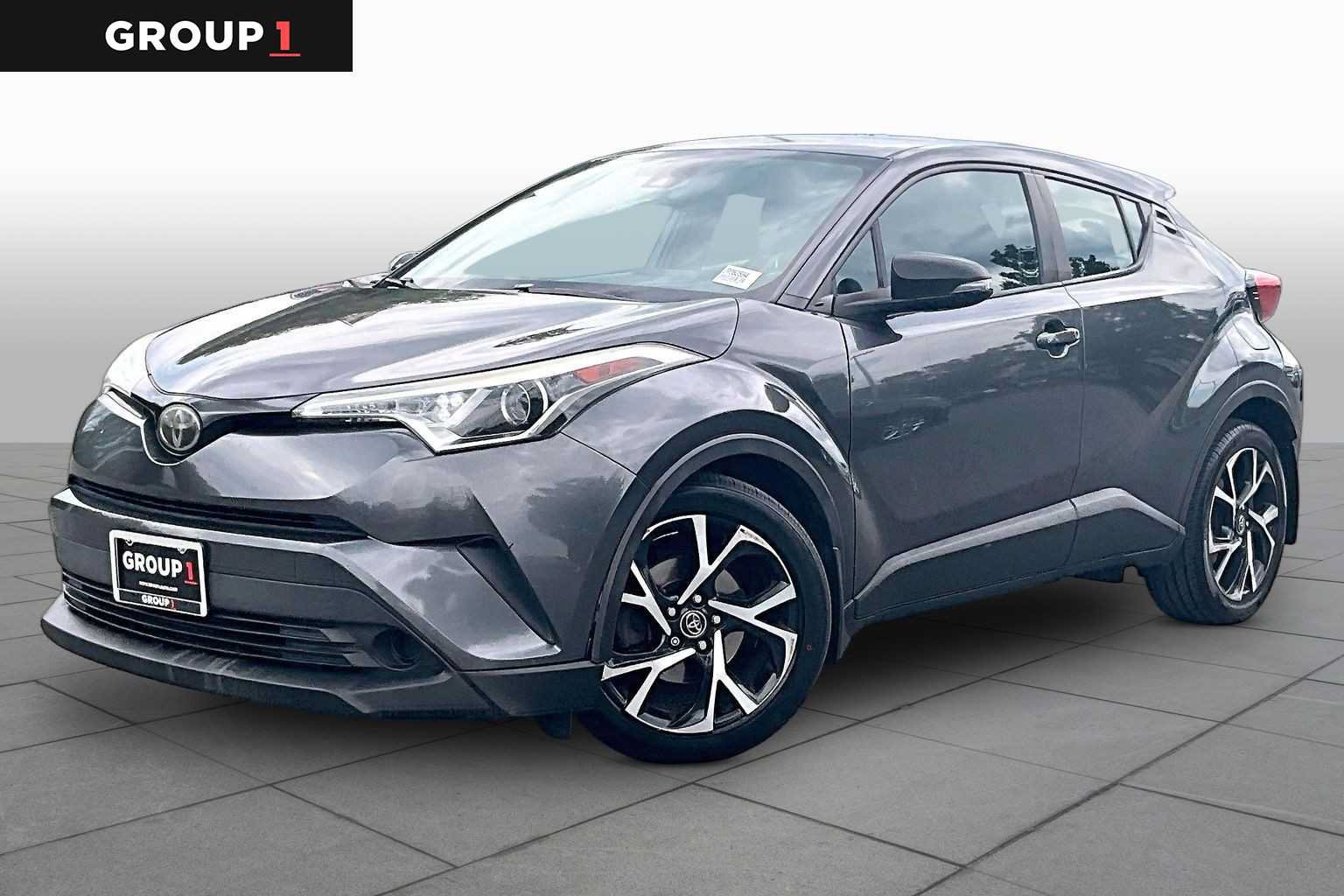 Used 2018 Toyota C-HR XLE FWD video 1