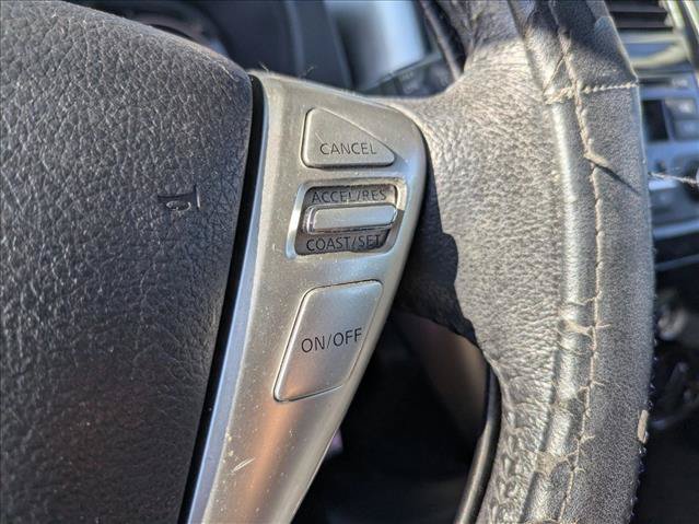 Used 2015 Nissan Versa Note SV FWD image 11