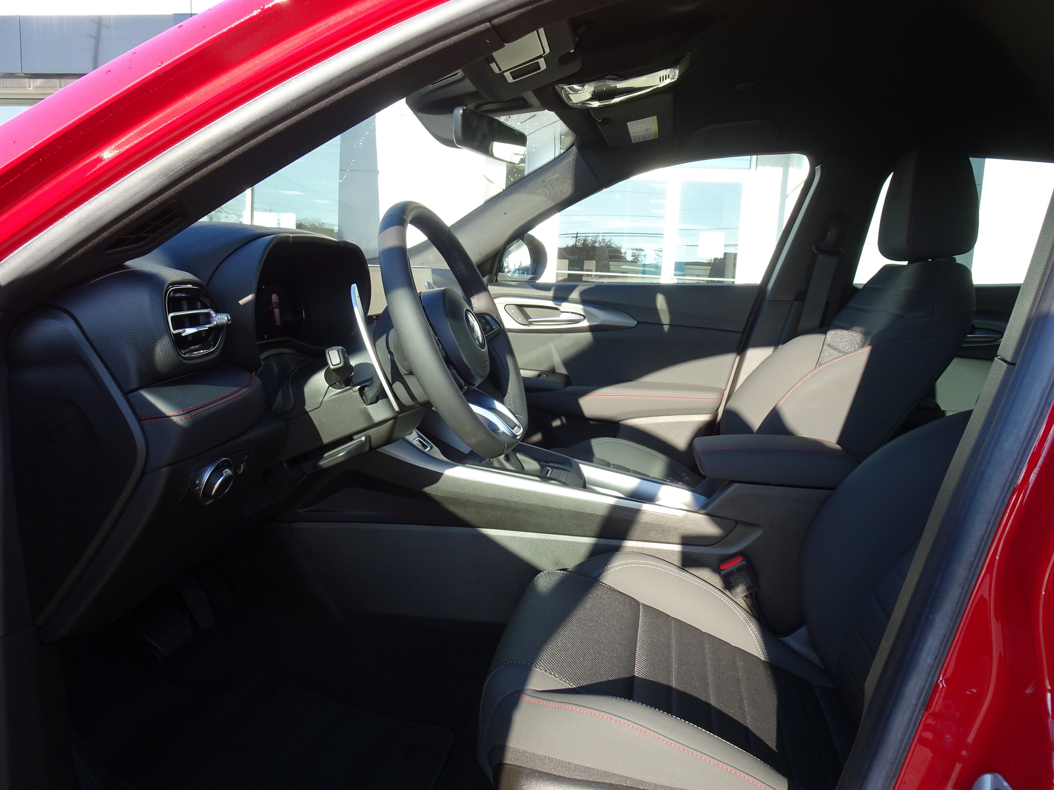 Used 2024 Dodge Hornet R/T w/ R/T Blacktop Package image 10