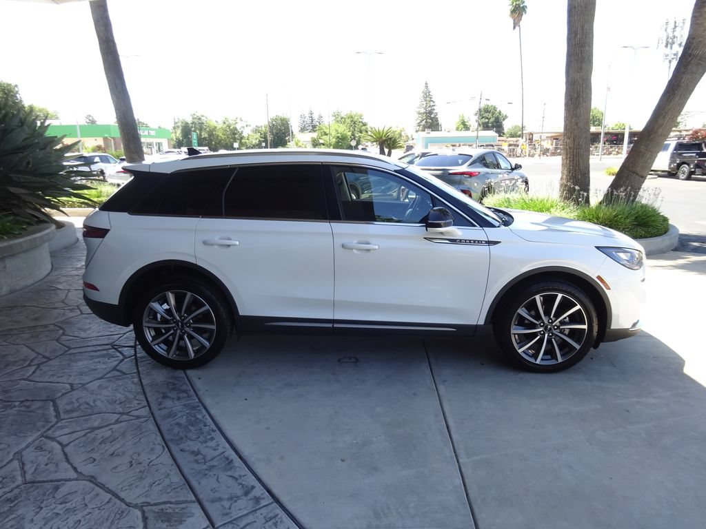 Used 2020 Lincoln Corsair Reserve w/ Beyond Blue Interior Package FWD image 8