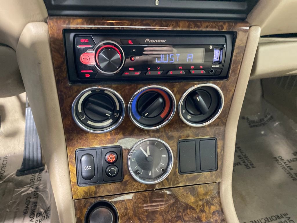 Used 2001 BMW Z3 3.0i image 13