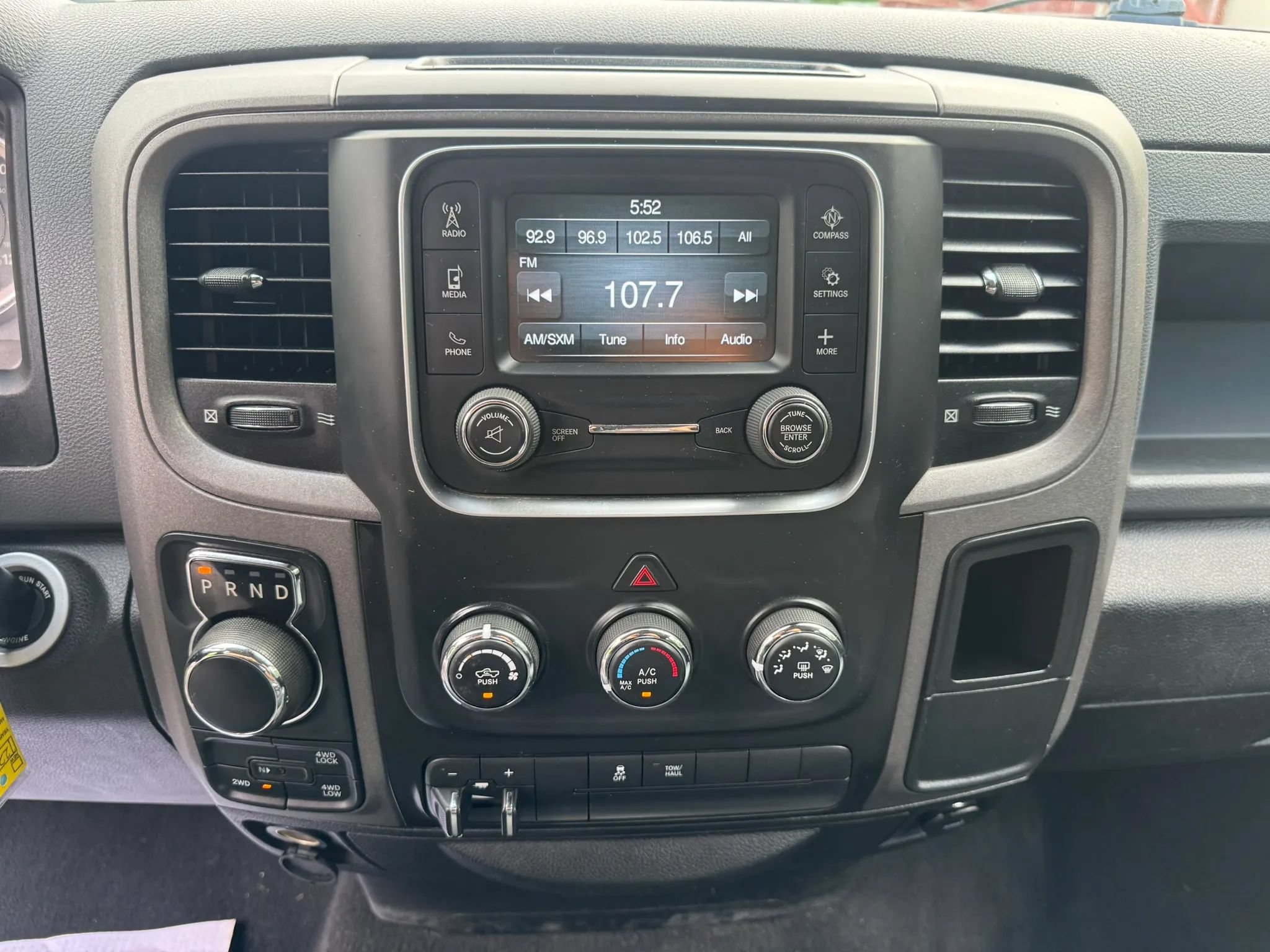 Used 2019 RAM 1500 Express AWD/4WD image 15