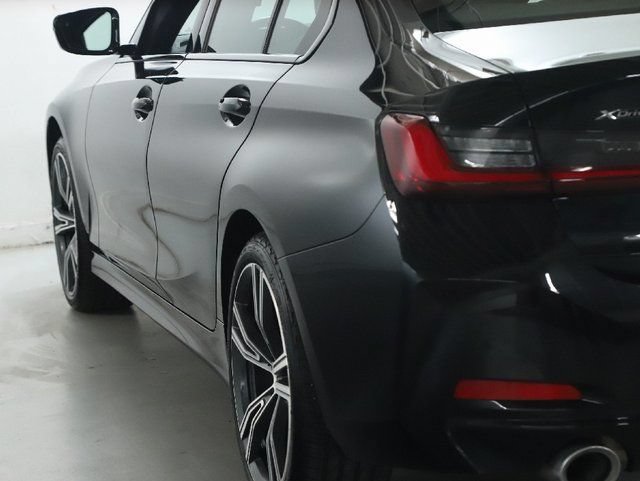 Used 2023 BMW 330i xDrive Sedan w/ Premium Package AWD/4WD image 42