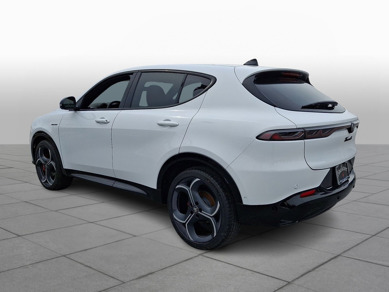 New 2026 Alfa Romeo Tonale Veloce w/ Quick Order Package 23H Volce image 3