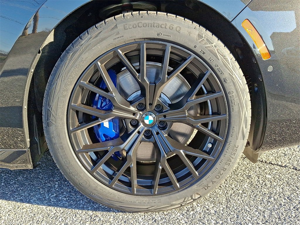 New 2026 BMW 760i xDrive w/ Executive Package image 8