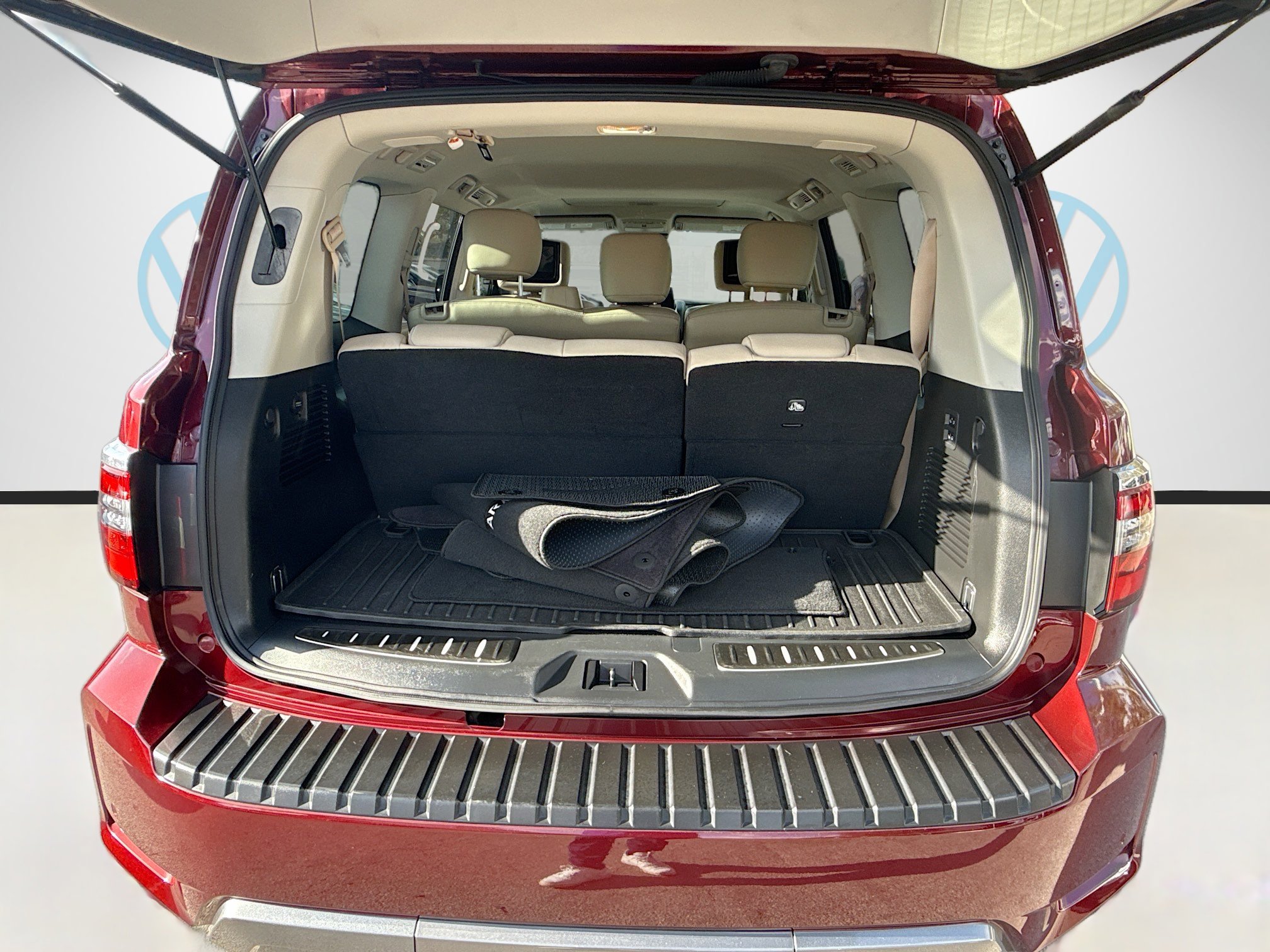 Used 2023 Nissan Armada Platinum w/ Cargo Package image 28