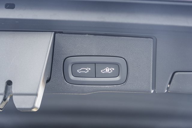 New 2026 Volvo XC60 B5 Ultra w/ Protection Package Premier image 10