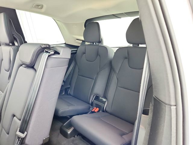 New 2026 Volvo XC90 B5 Core image 25