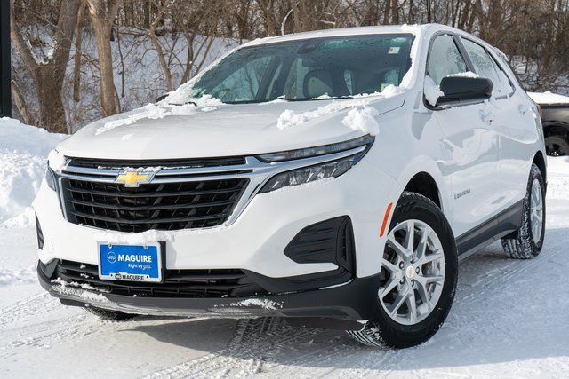 Used 2023 Chevrolet Equinox LS image 1