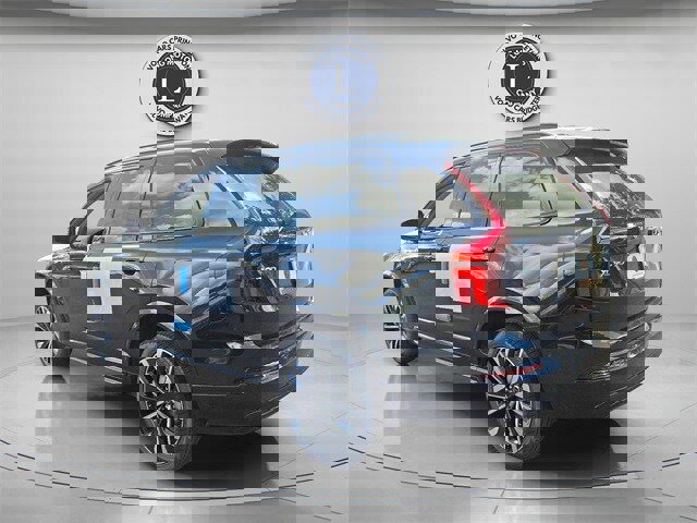 New 2026 Volvo XC90 B6 Ultra image 3