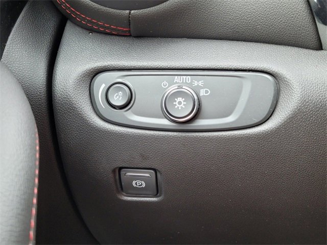 Used 2025 Chevrolet Blazer RS image 38