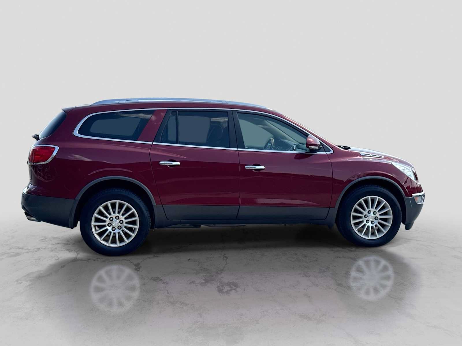 Used 2011 Buick Enclave CXL FWD image 7