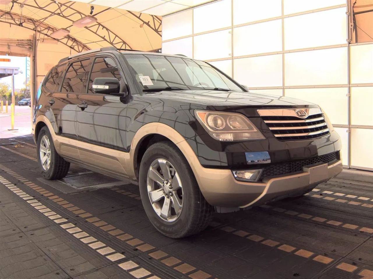 Used 2009 Kia Borrego EX w/ Premium Pkg RWD image 4