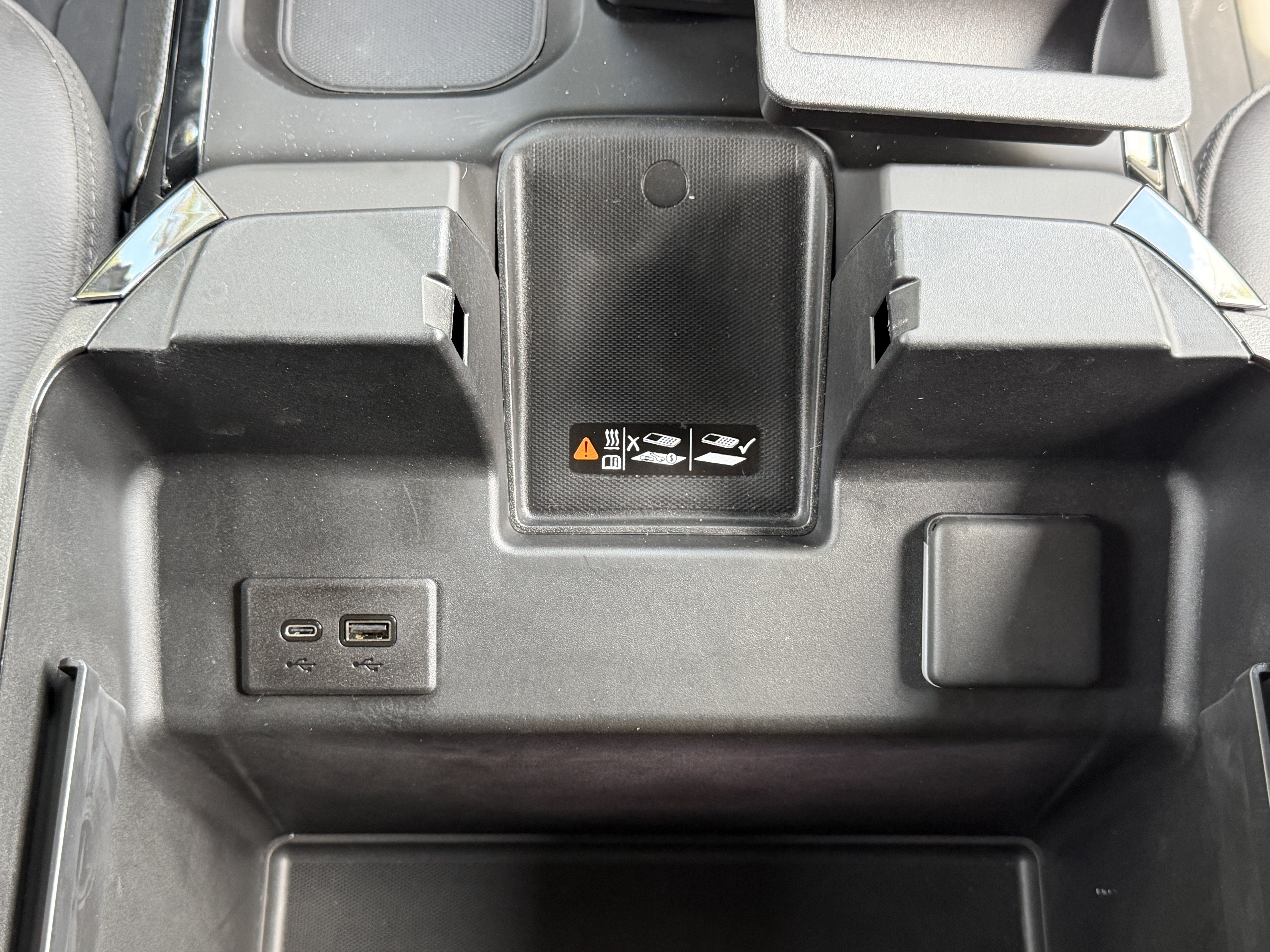 Used 2024 Chevrolet Silverado 1500 ZR2 w/ Technology Package AWD/4WD image 23