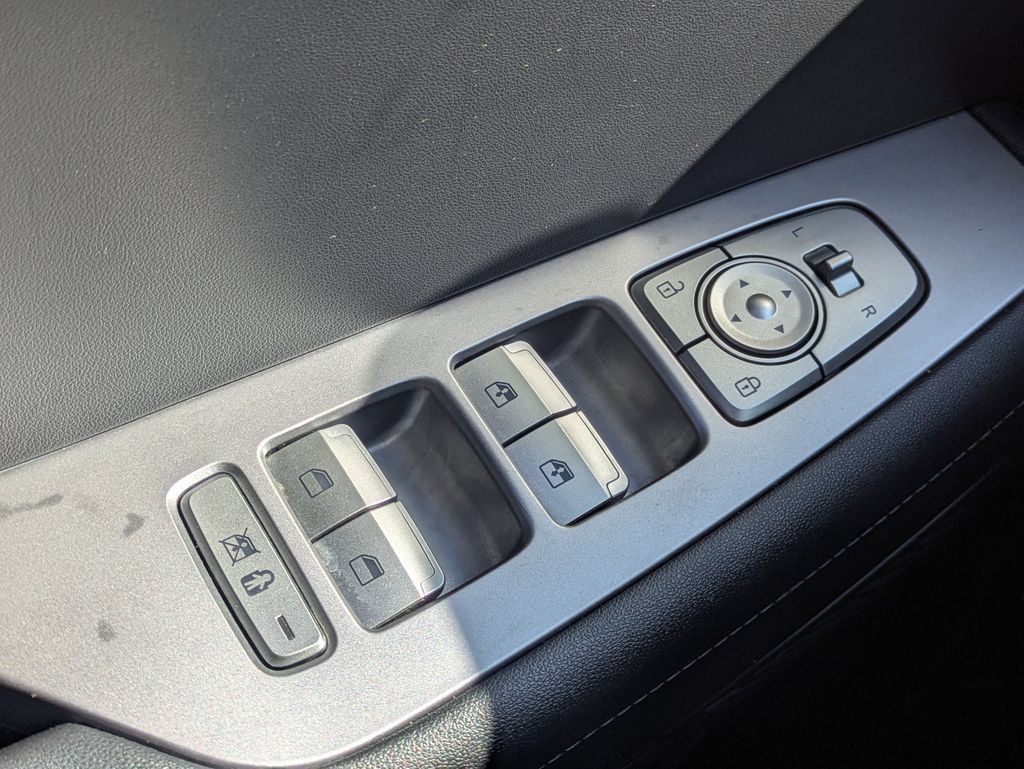 Used 2024 Hyundai Palisade SEL FWD image 23