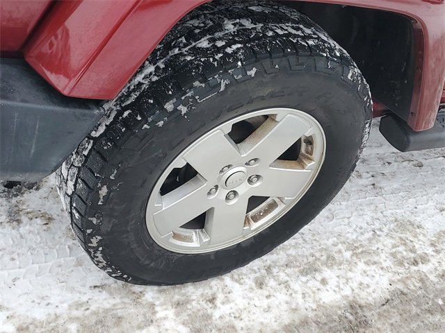 Used 2011 Jeep Wrangler Unlimited Sahara w/ Connectivity Group image 5