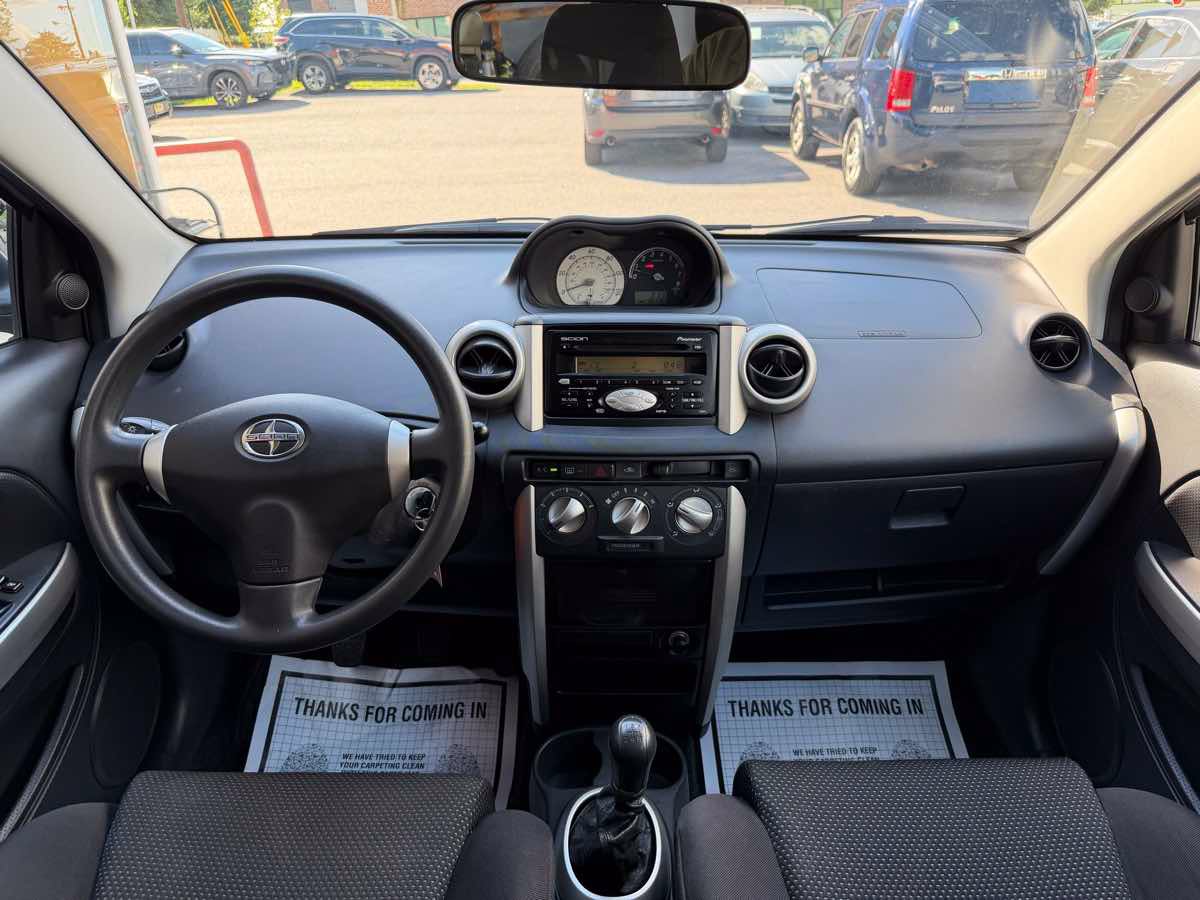 Used 2004 Scion xA FWD image 13
