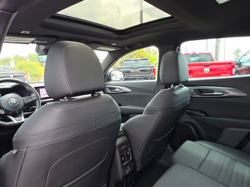 Used 2024 Alfa Romeo Tonale Ti w/ Active Assist Package image 19