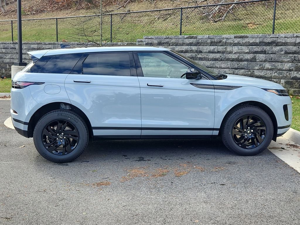 New 2026 Land Rover Range Rover Evoque S AWD/4WD image 11