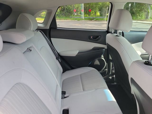 Used 2022 Hyundai Kona SEL FWD image 31