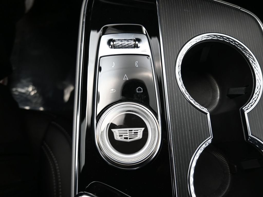 Used 2025 Cadillac Lyriq Luxury image 31