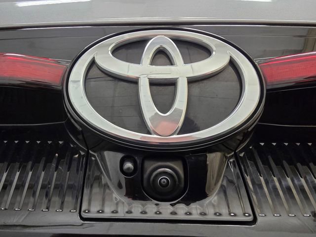 Used 2023 Toyota Crown Limited w/ Advanced Technology Package image 10