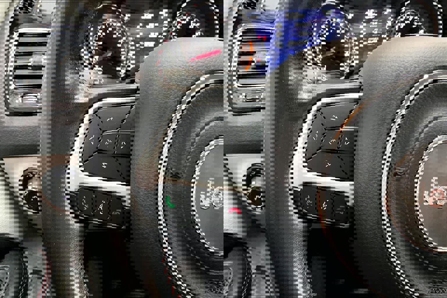 Used 2019 Jeep Compass Limited image 21