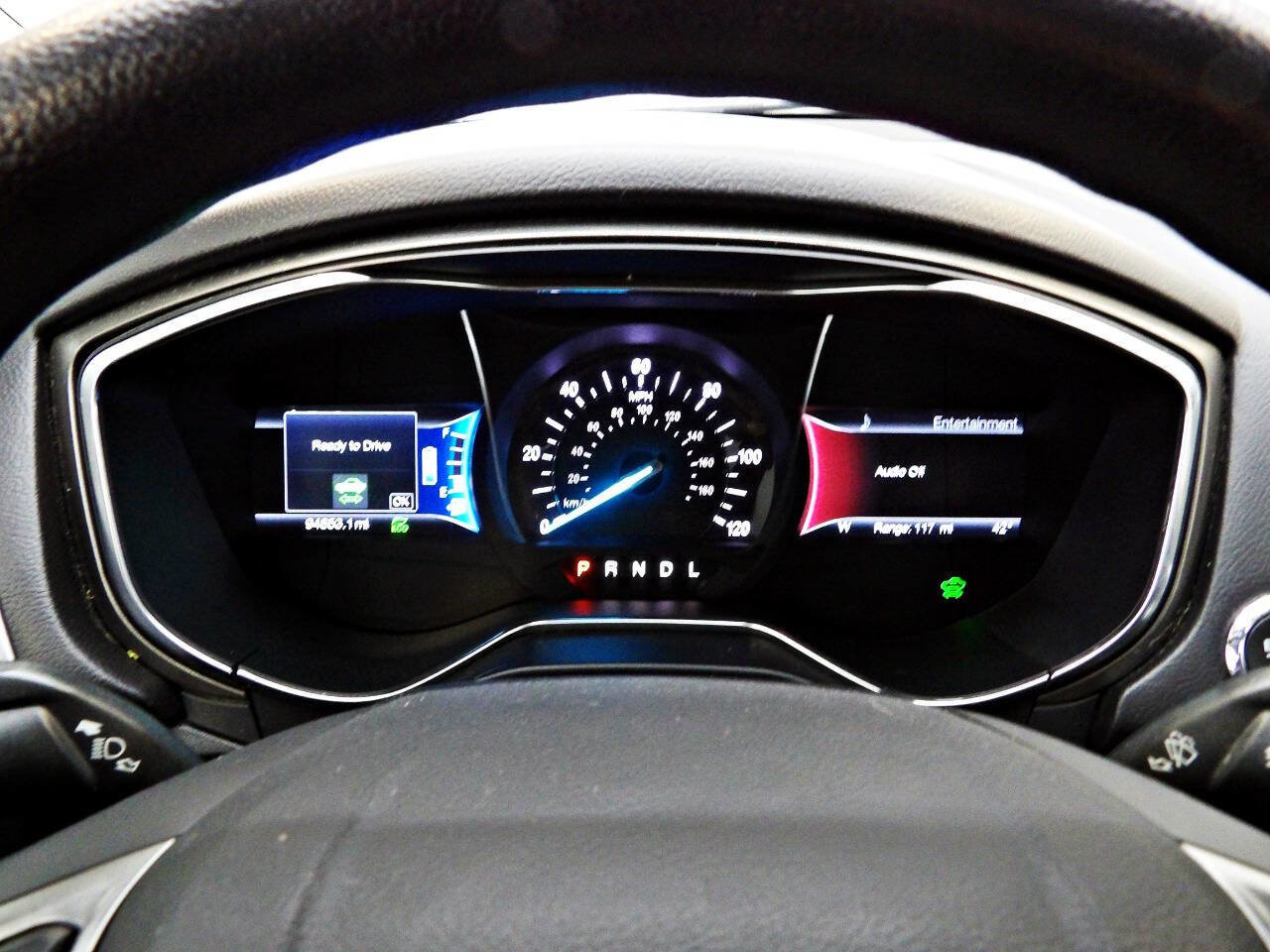 Used 2018 Ford Fusion SE image 15