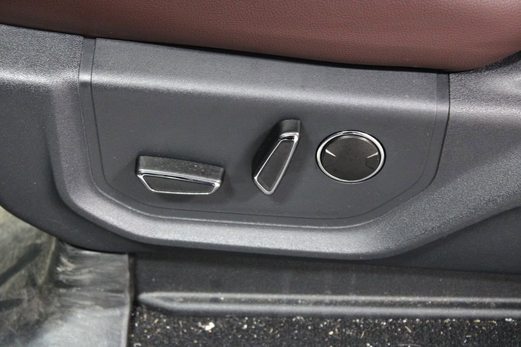 Used 2024 Ford Expedition Limited image 18