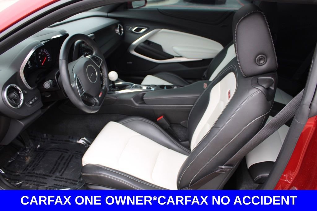 Used 2016 Chevrolet Camaro SS image 13