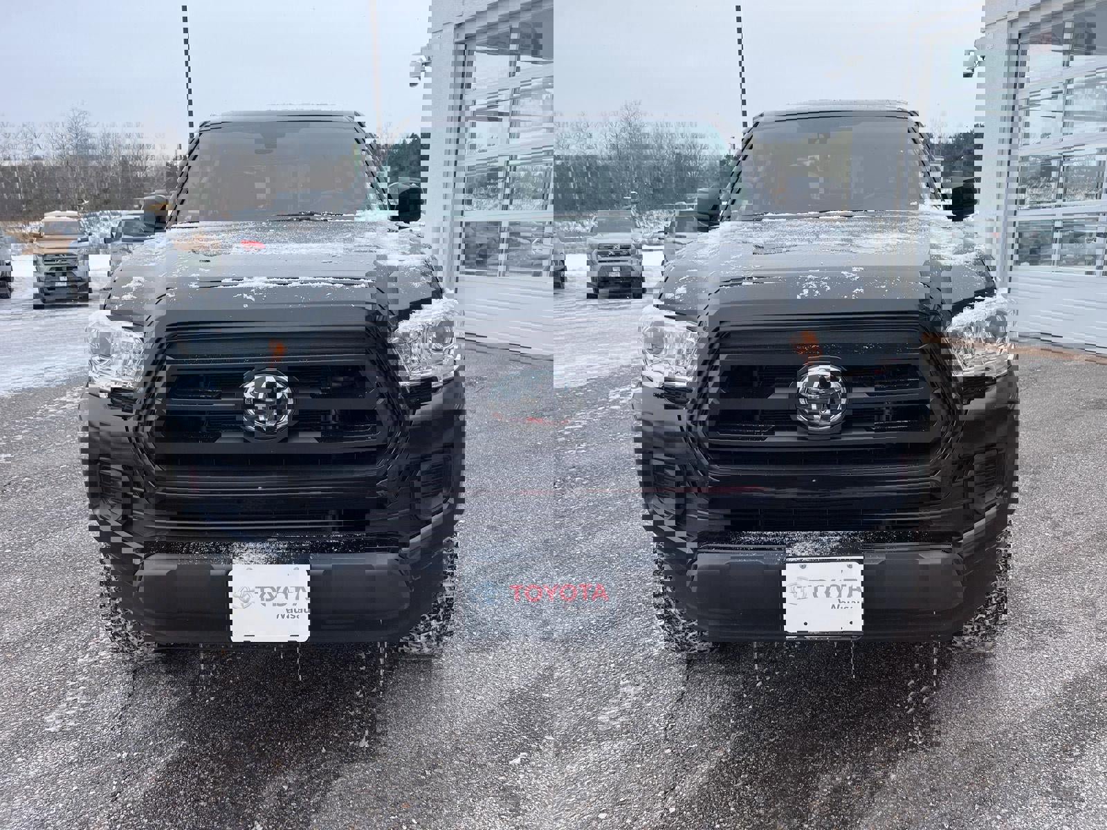 Used 2022 Toyota Tacoma SR image 11