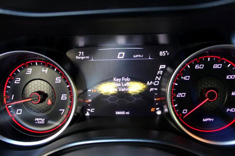 Used 2018 Dodge Charger SXT image 25