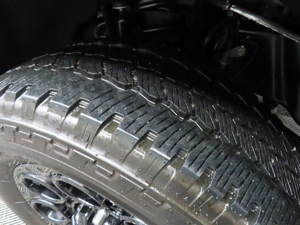 Used 2025 Ford F250 Lariat w/ Lariat Ultimate Package image 7