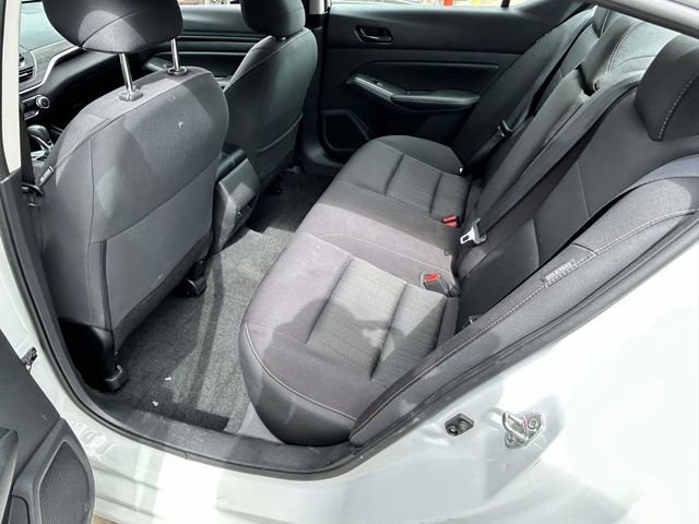 Used 2025 Nissan Altima 2.5 SV image 8