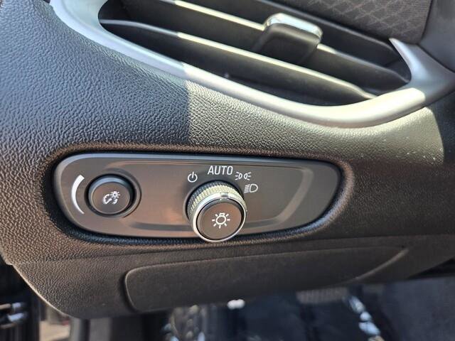 Used 2023 Chevrolet Malibu LS FWD image 13