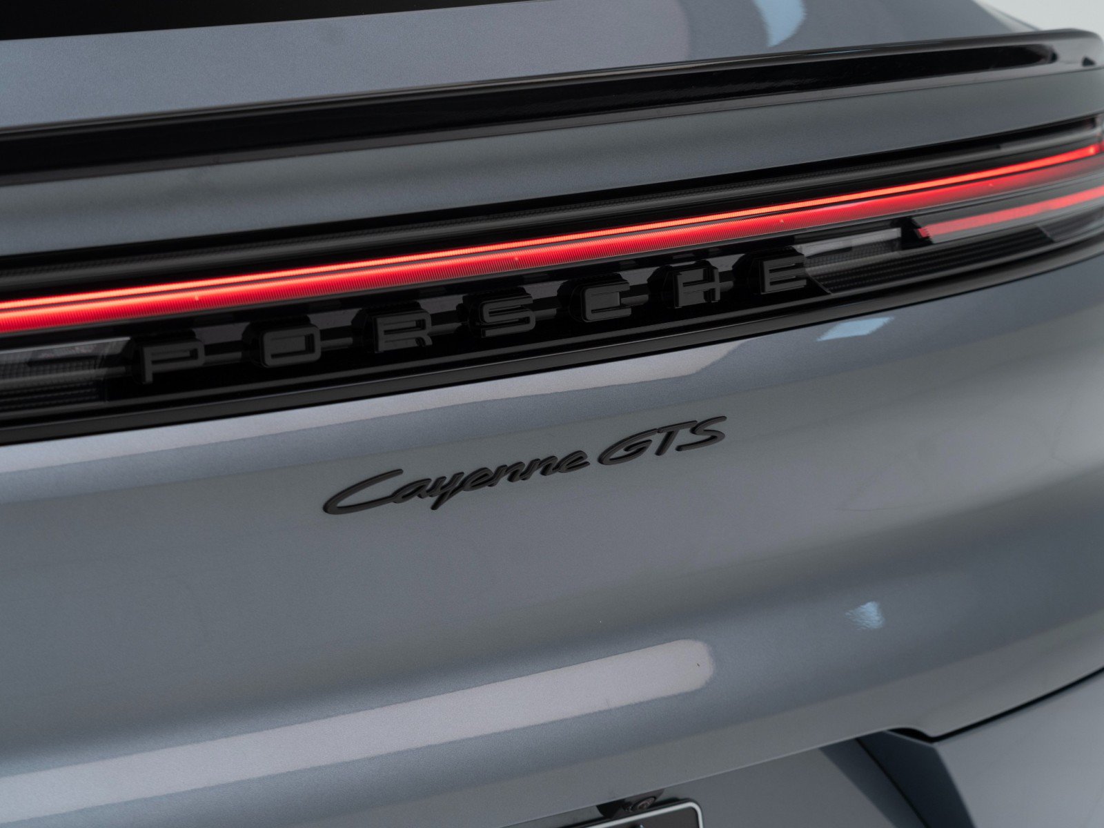 Used 2026 Porsche Cayenne GTS AWD/4WD image 14