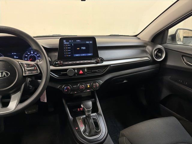 Used 2020 Kia Forte LXS image 28