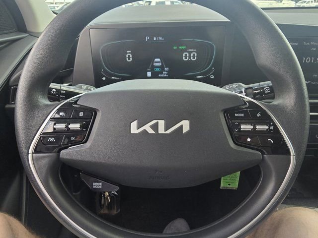 Used 2024 Kia Niro LX FWD image 13