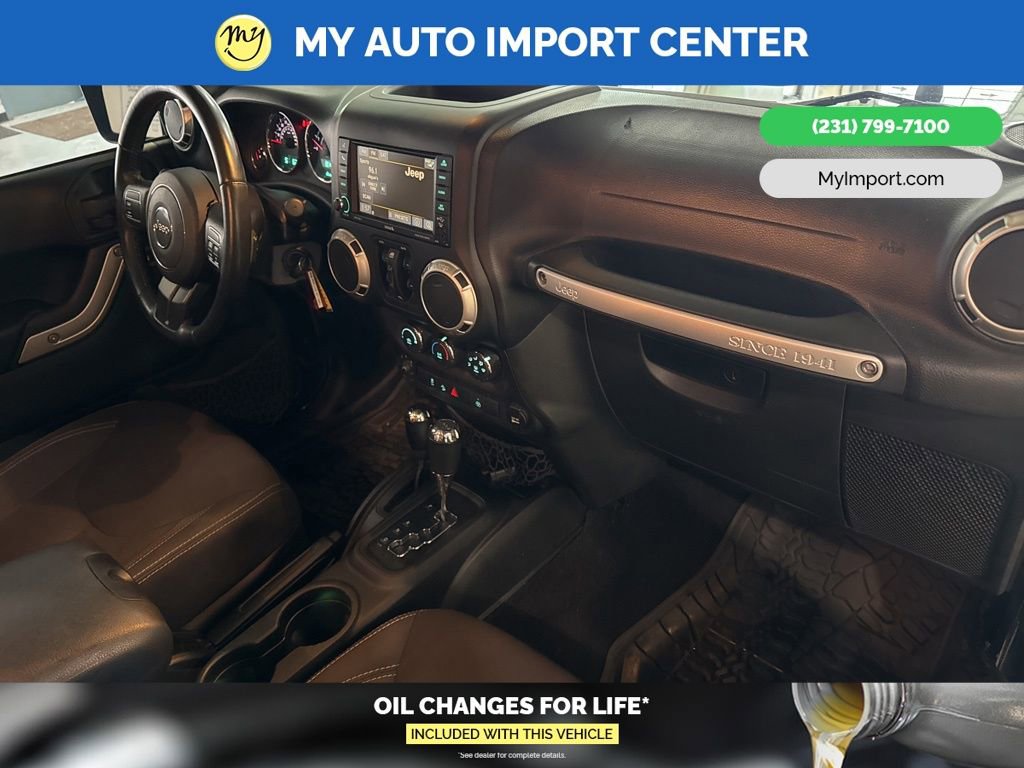 Used 2017 Jeep Wrangler Unlimited Sahara w/ Dual Top Group image 26