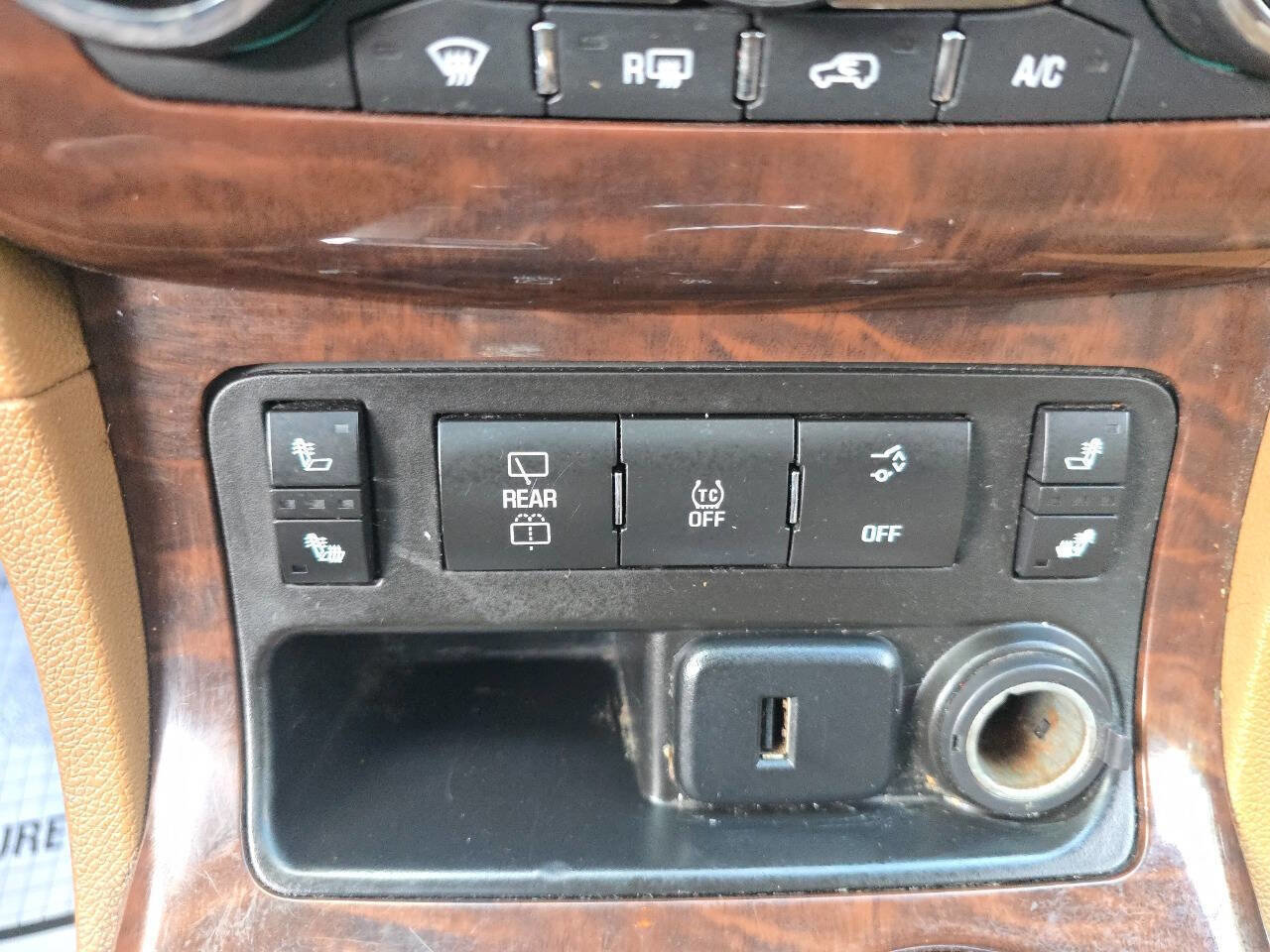 Used 2017 Buick Enclave Leather image 18