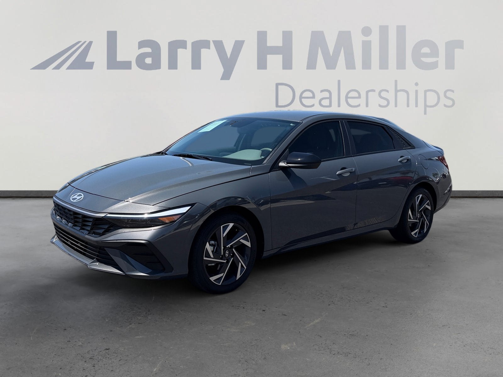 Certified 2025 Hyundai Elantra Sport FWD image 1