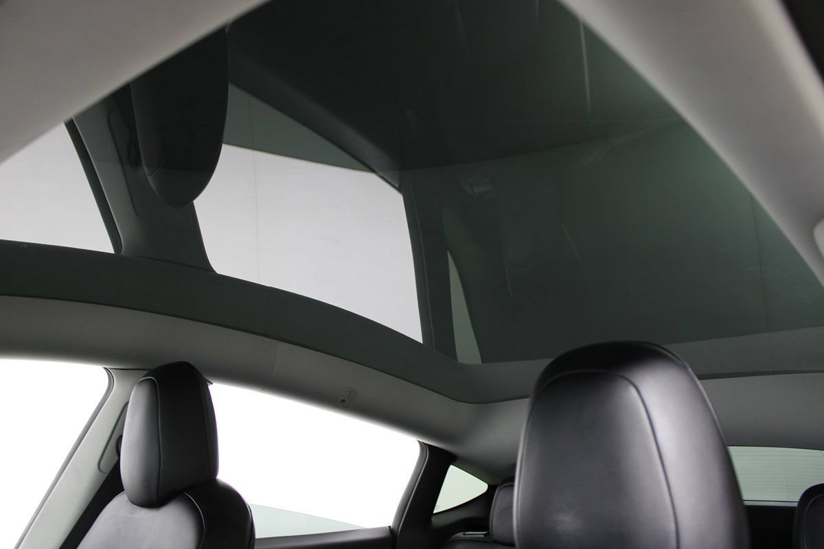 Used 2022 Tesla Model Y Performance AWD/4WD image 8