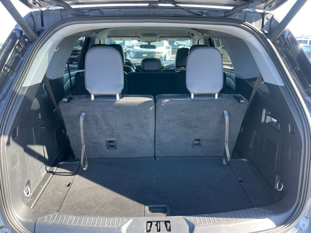 Used 2023 Ford Explorer XLT w/ Equipment Group 202A image 33