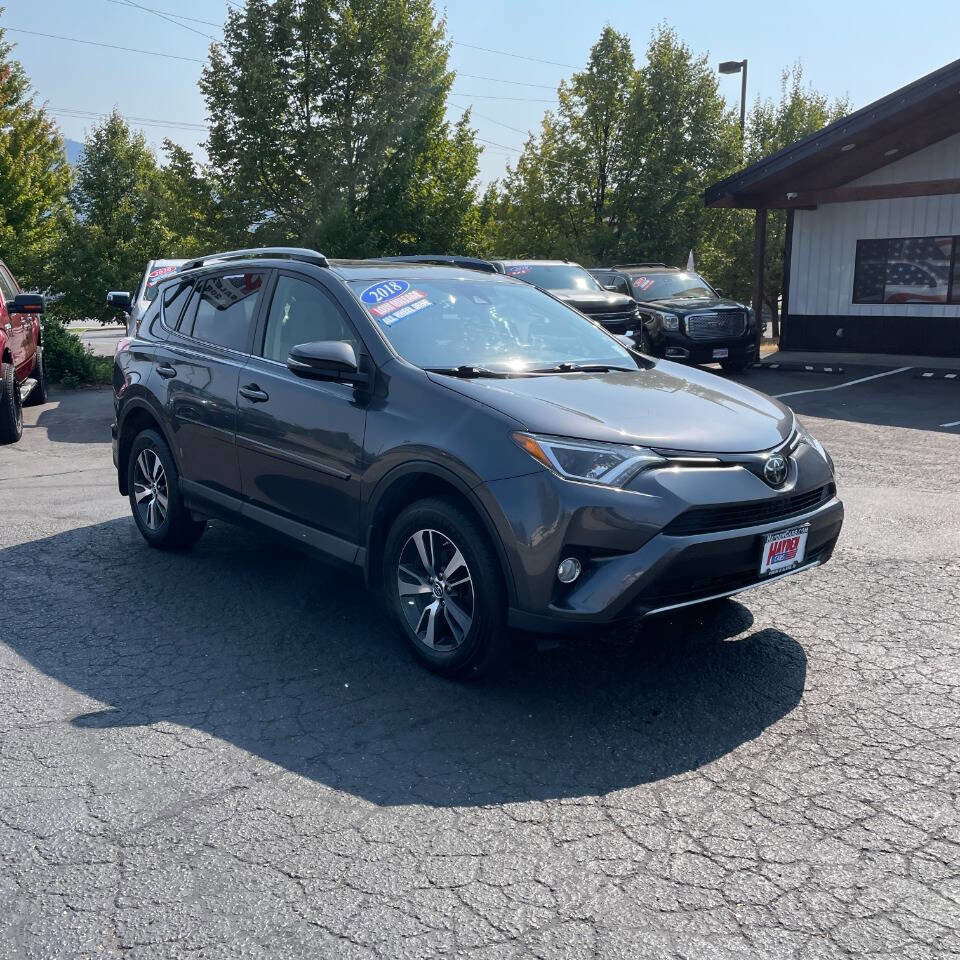 Used 2018 Toyota RAV4 XLE image 7
