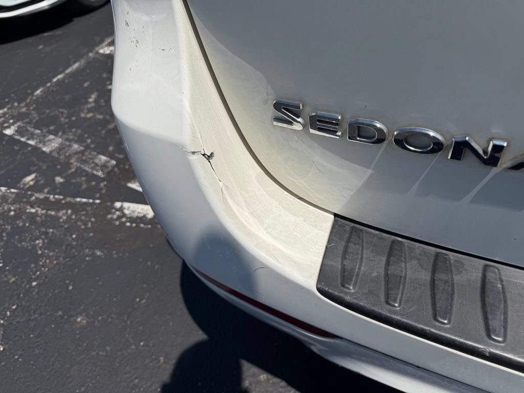 Used 2018 Kia Sedona LX w/ LX Essentials Premium Package FWD image 5