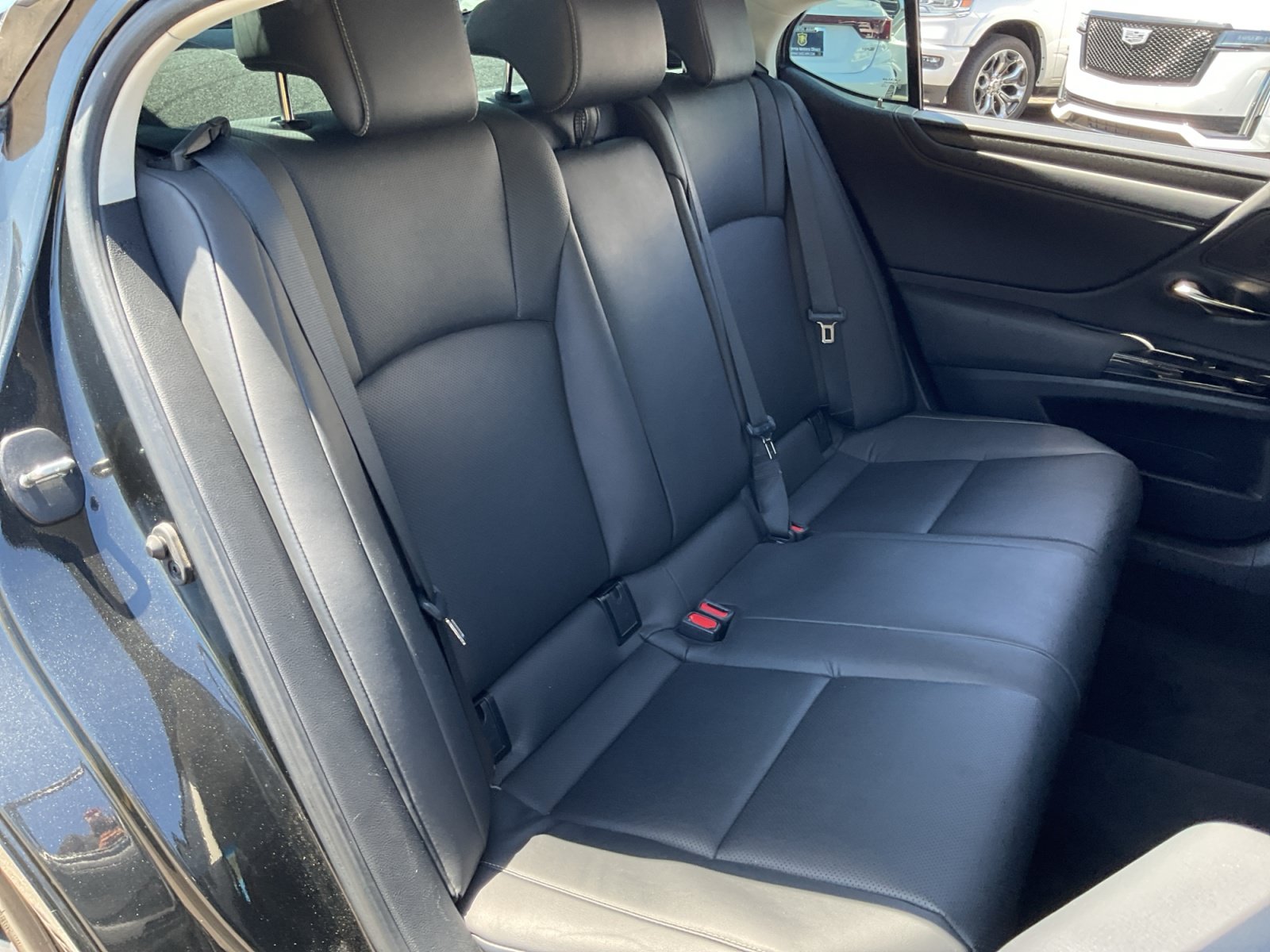 Used 2024 Lexus ES 300h w/ Premium Package FWD image 20