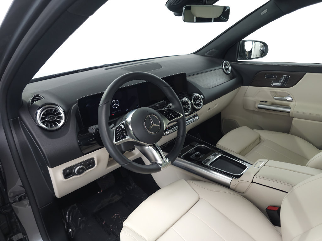Certified 2026 Mercedes-Benz GLA 250 4MATIC image 9