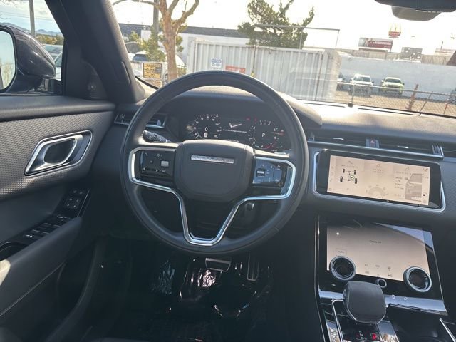 Used 2023 Land Rover Range Rover Velar R-Dynamic S image 27